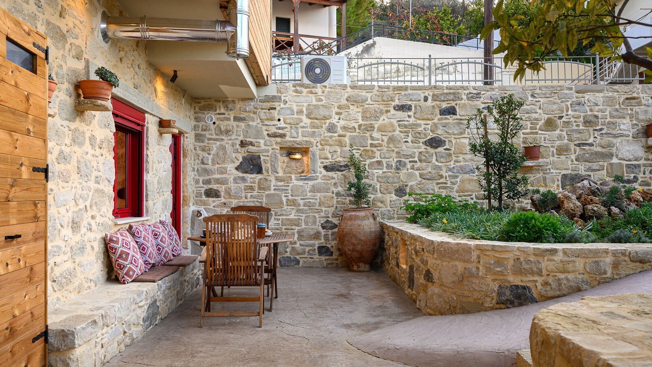 Photo of Outdoor in Kouses