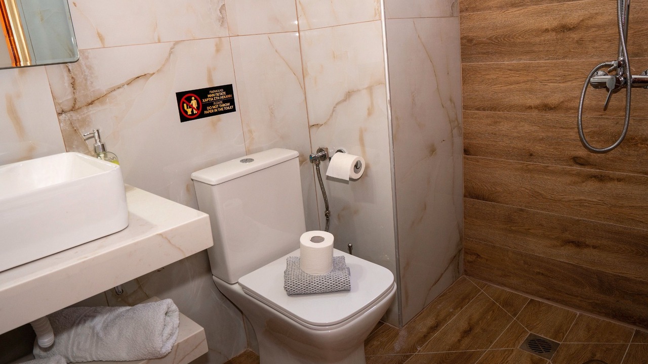 Photo of Bathroom in Agios Dimitrios