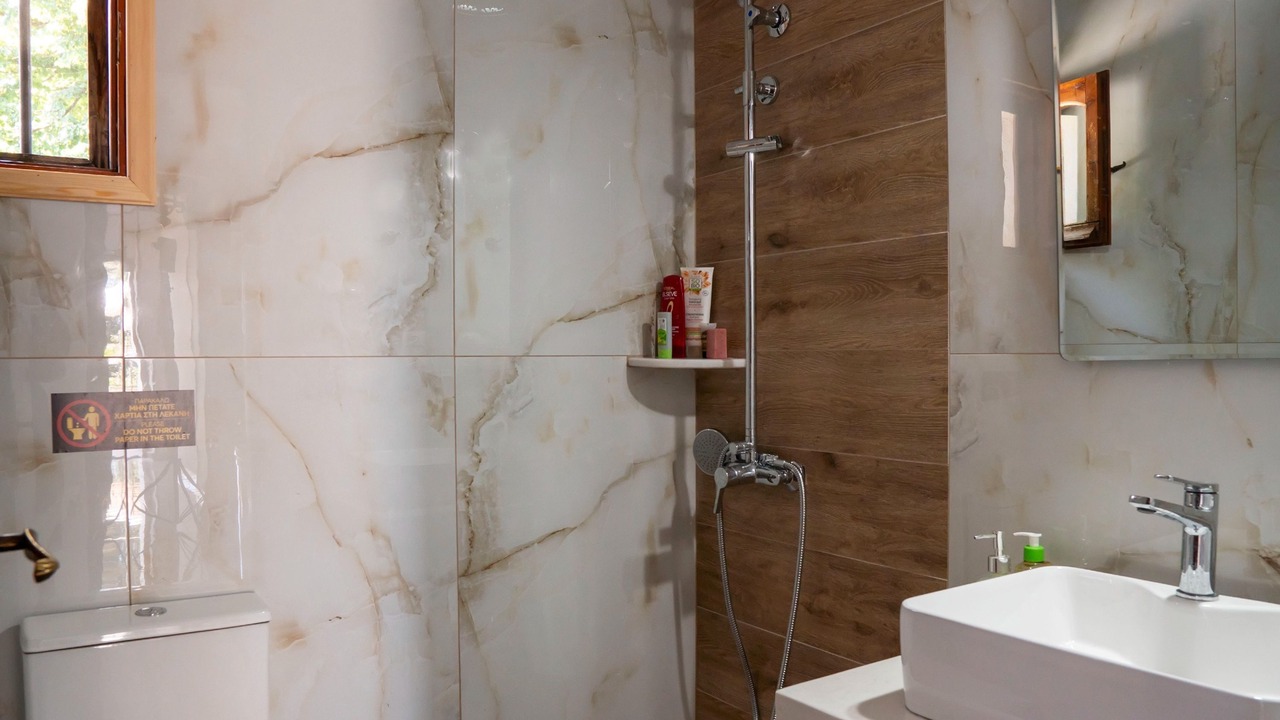 Photo of Bathroom in Agios Dimitrios