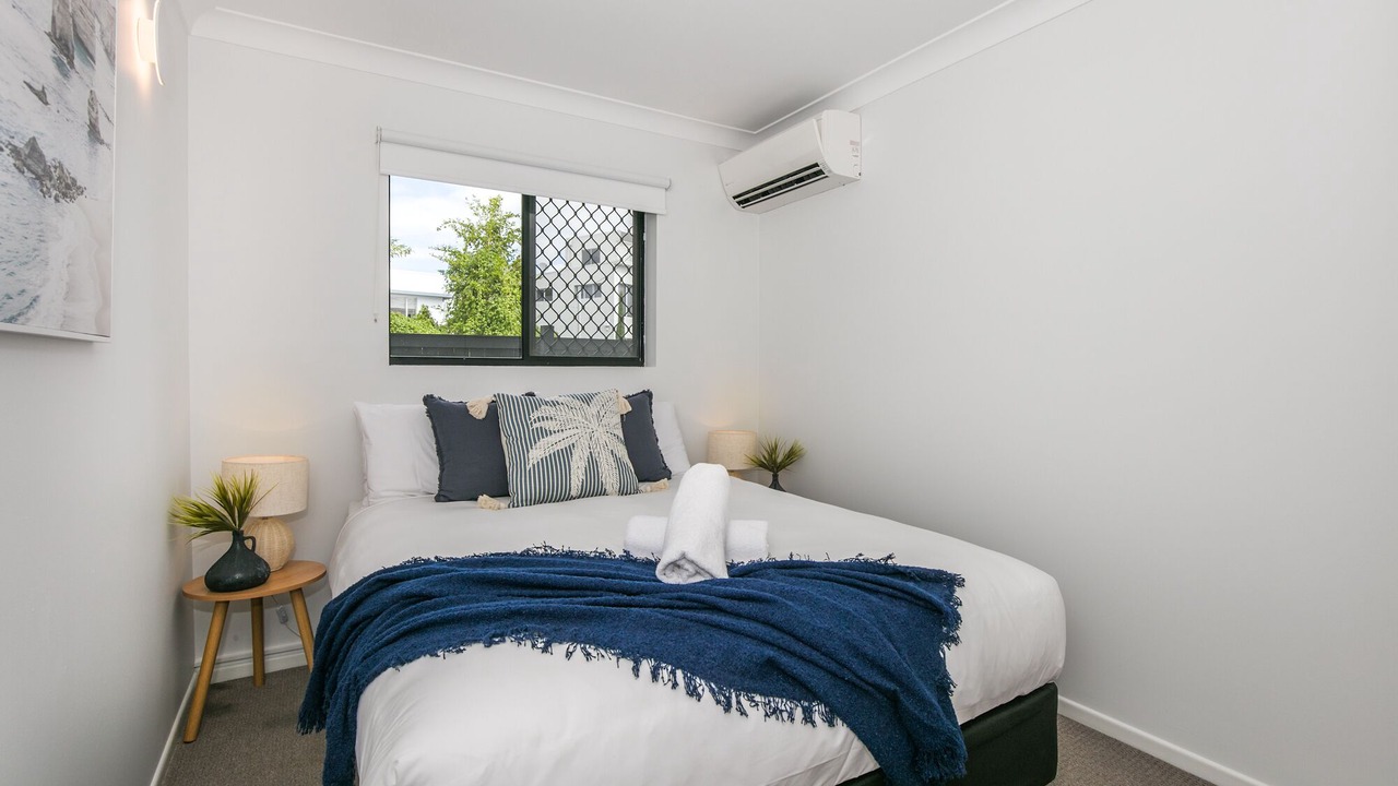 Photo of Bedroom in Broadbeach Waters