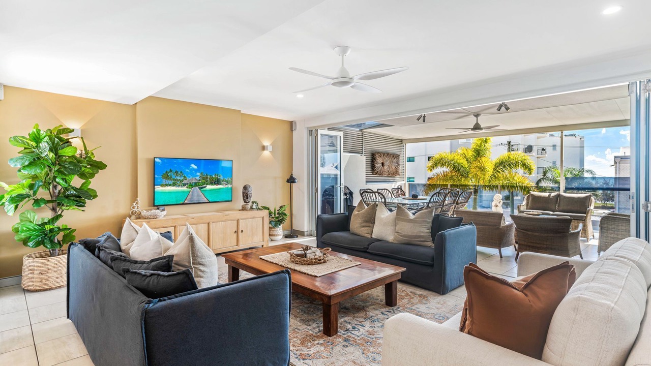 Photo of Livingroom in Alexandra Headland