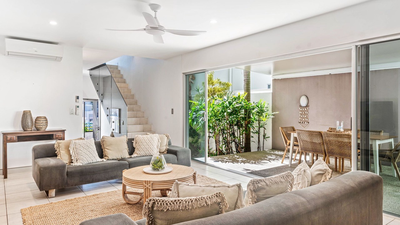 Photo of Livingroom in Alexandra Headland