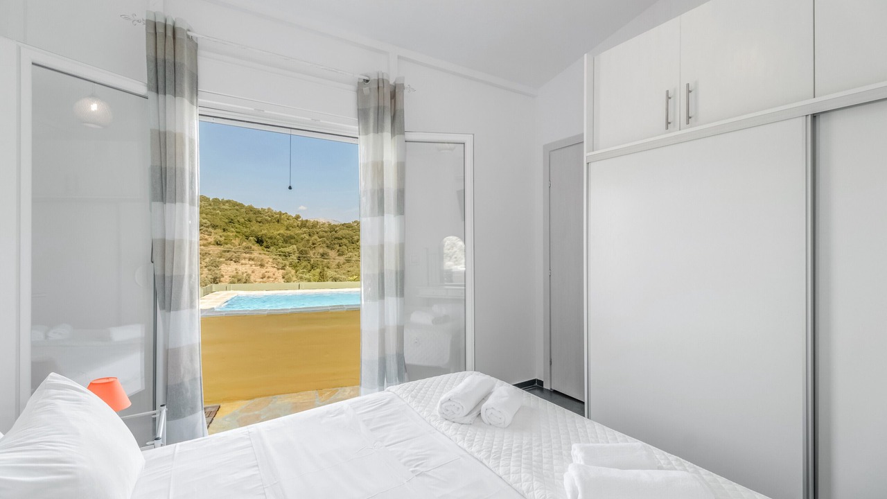 Photo of Bedroom in Katomerion