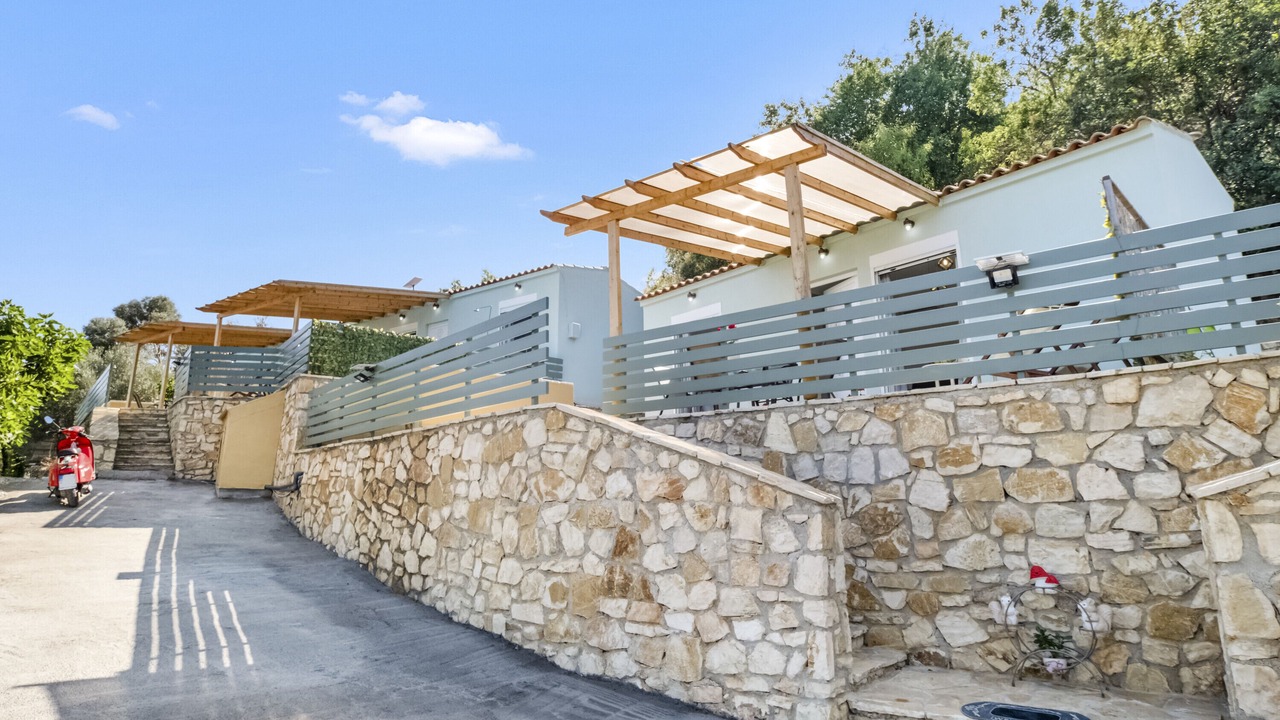 Photo of Outdoor in Katomerion