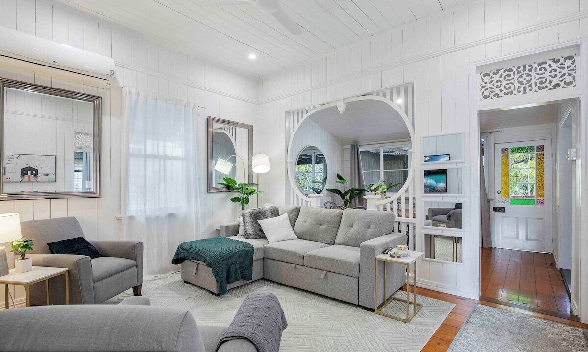 Photo of Livingroom in Milton