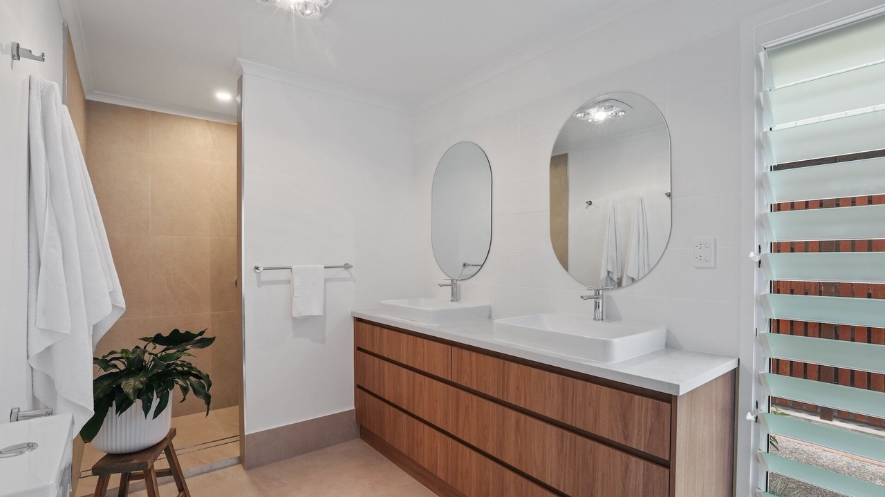 Photo of Bathroom in Point Lookout