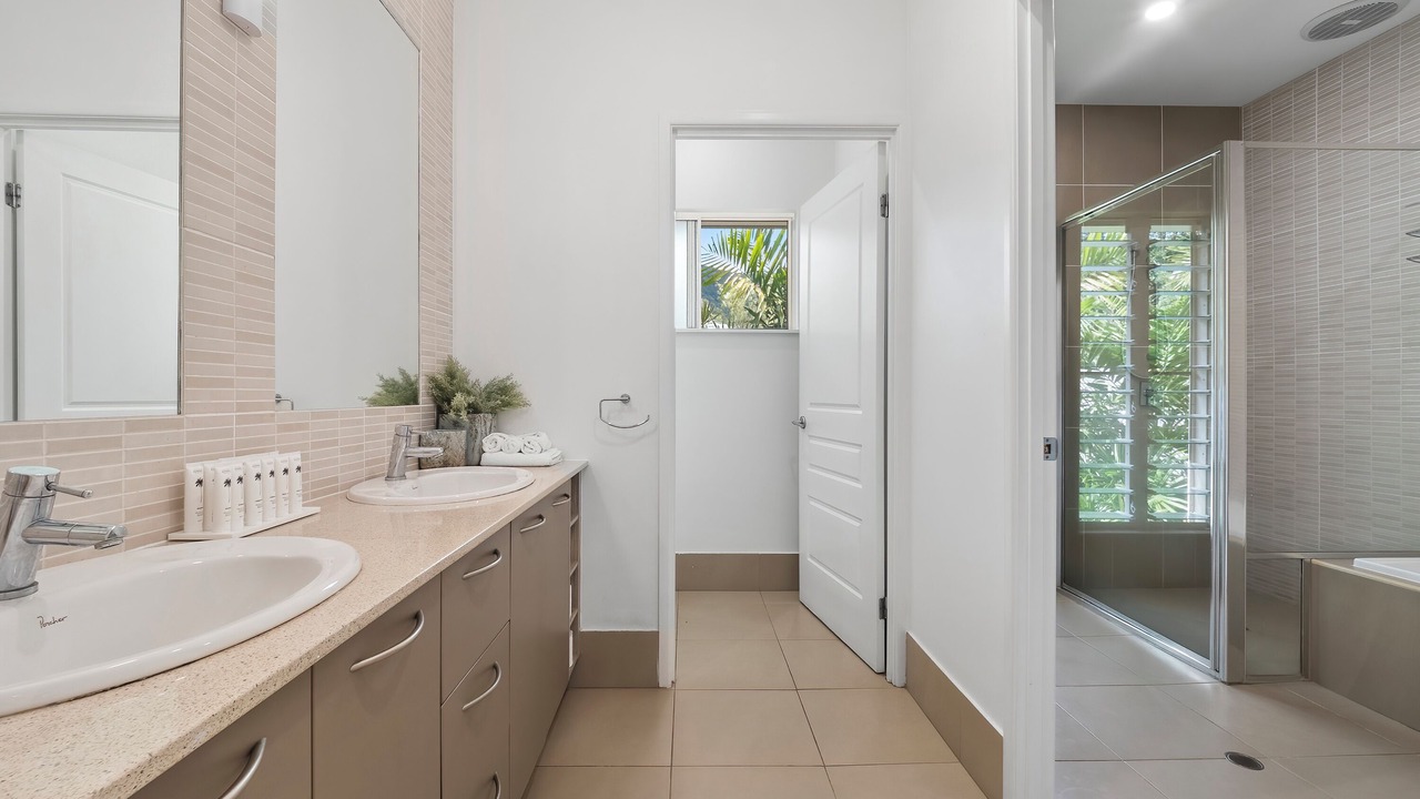 Photo of Bathroom in Clifton Beach