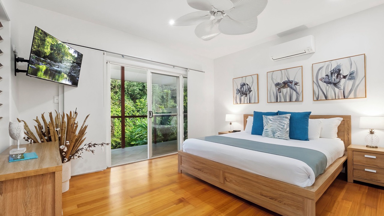 Photo of Bedroom in Clifton Beach
