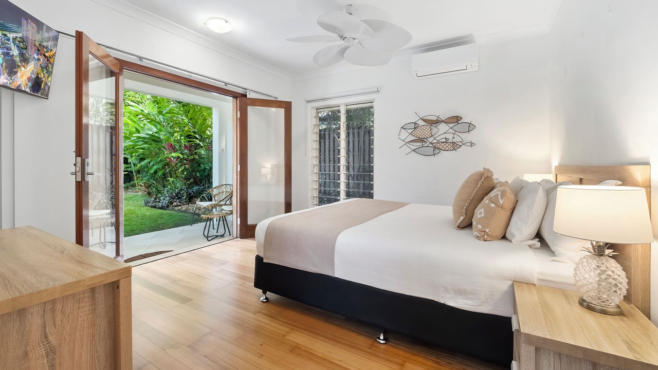 Photo of Bedroom in Clifton Beach
