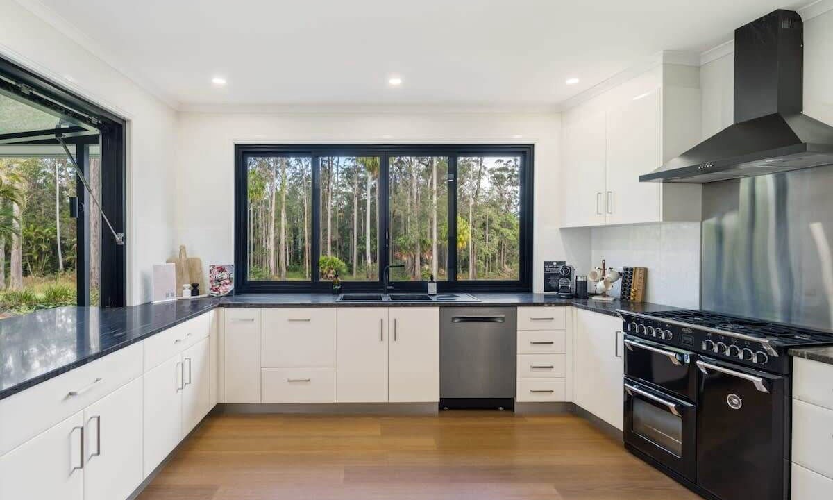 Photo of Kitchen in Tinbeerwah