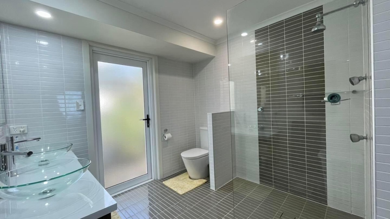 Photo of Bathroom in Dalveen