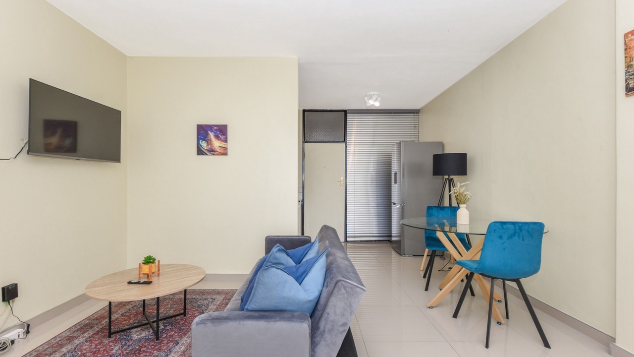 Photo of Livingroom in Greater Johannesburg Metropolitan Area