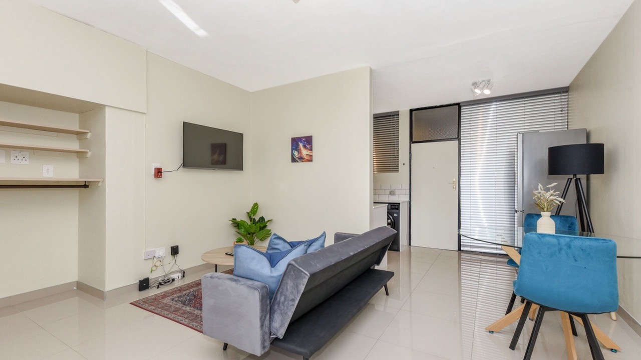 Photo of Livingroom in Greater Johannesburg Metropolitan Area