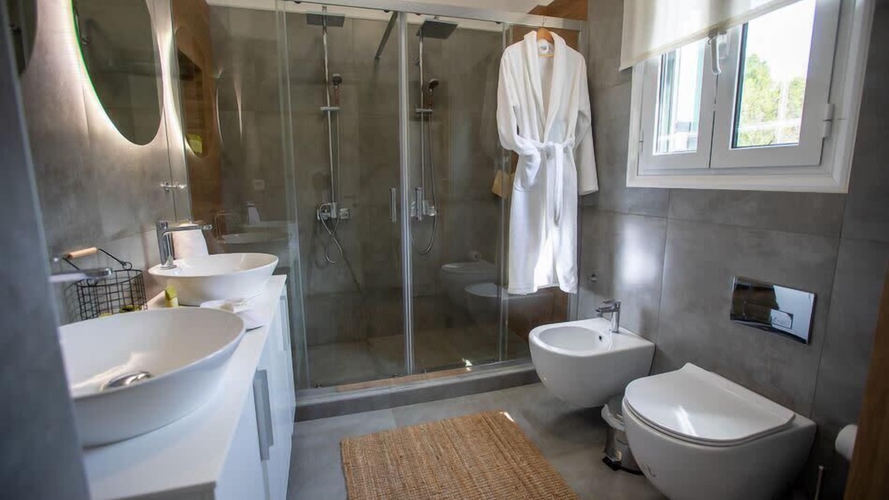 Photo of Bathroom in Marantochori