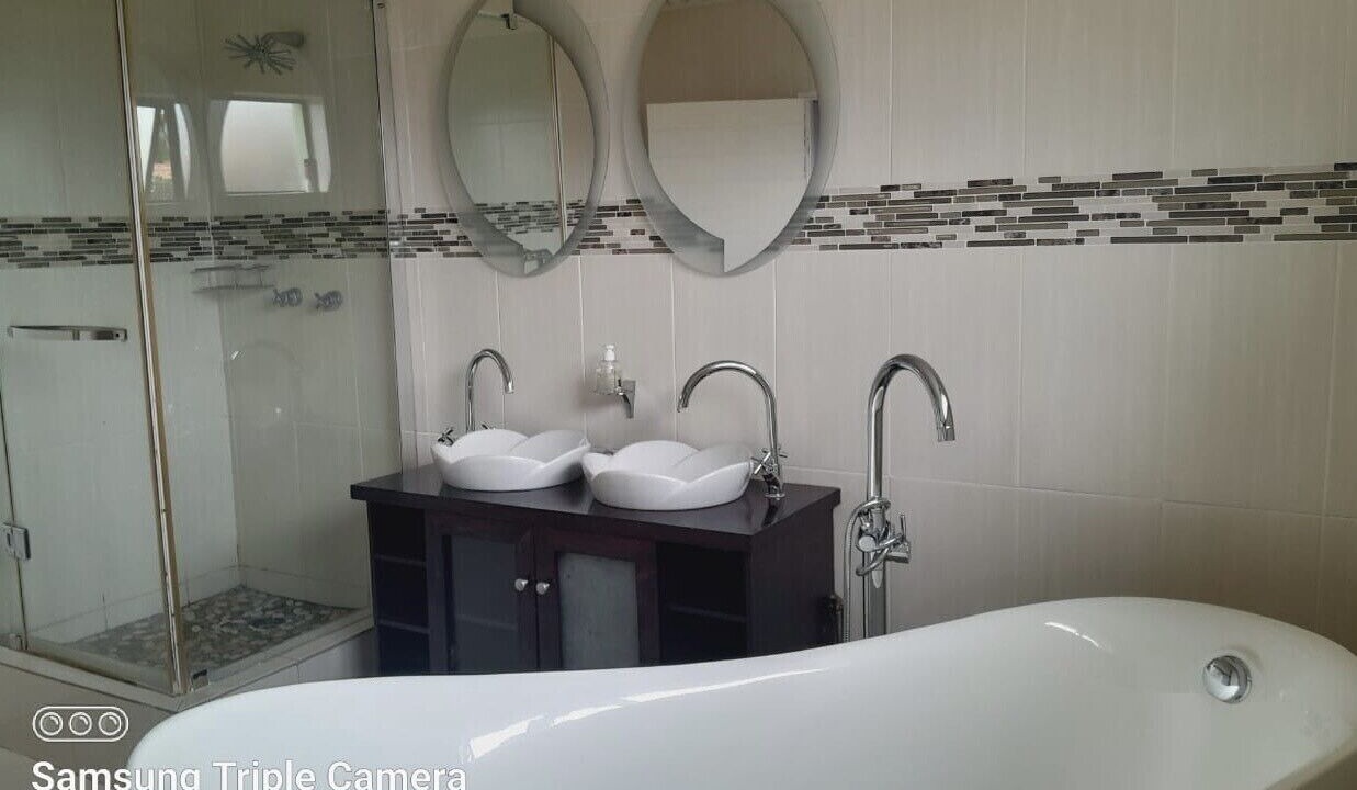 Photo of Bathroom in Burgersfort