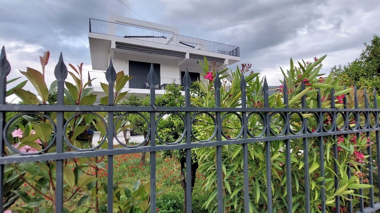 Photo of Outdoor in Katakali