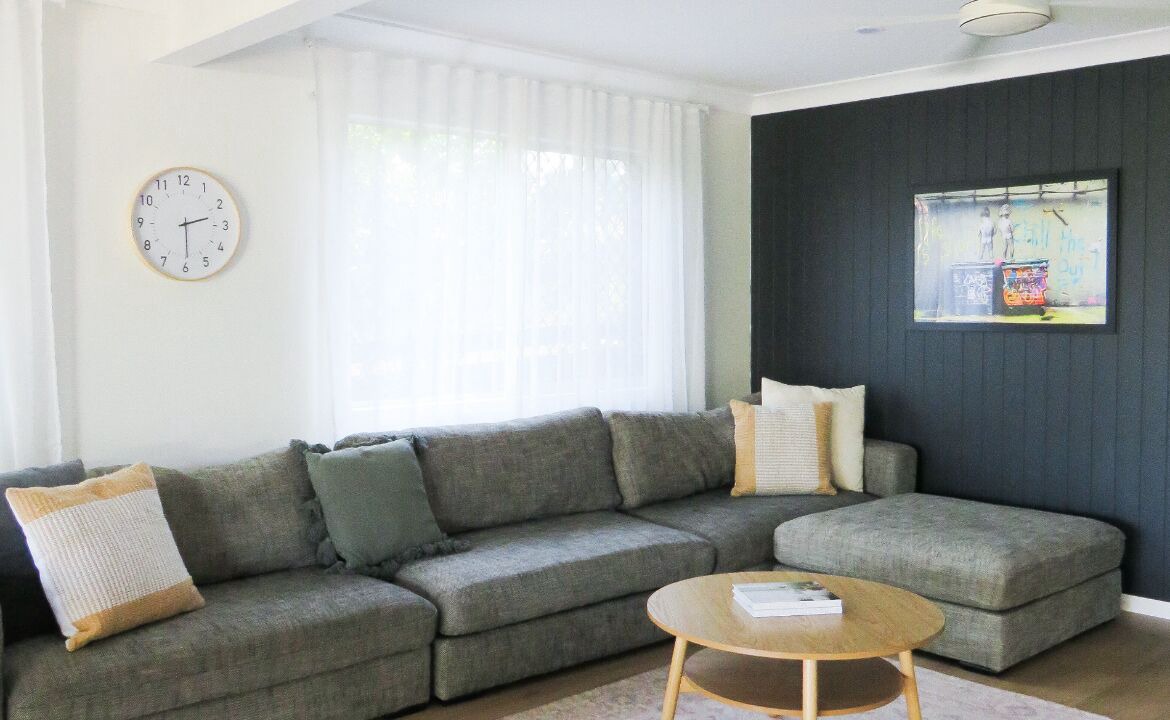 Photo of Livingroom in Moffat Beach