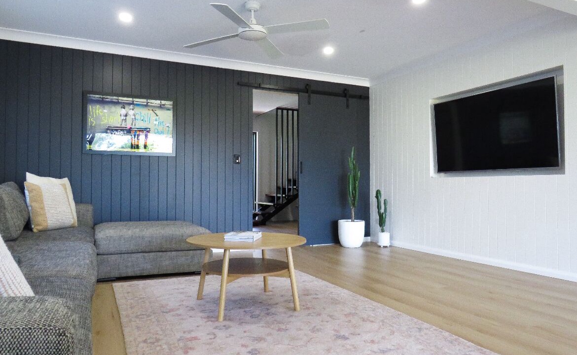Photo of Livingroom in Moffat Beach