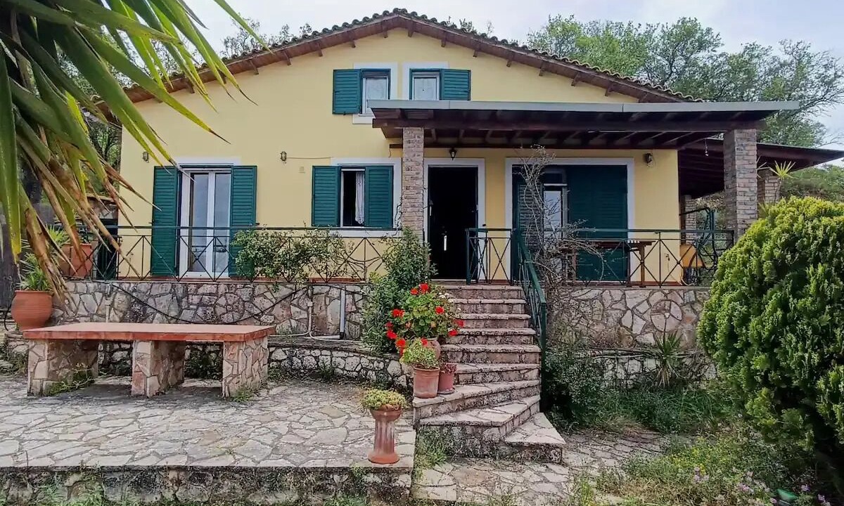 Photo of Outdoor in Kalamitsi