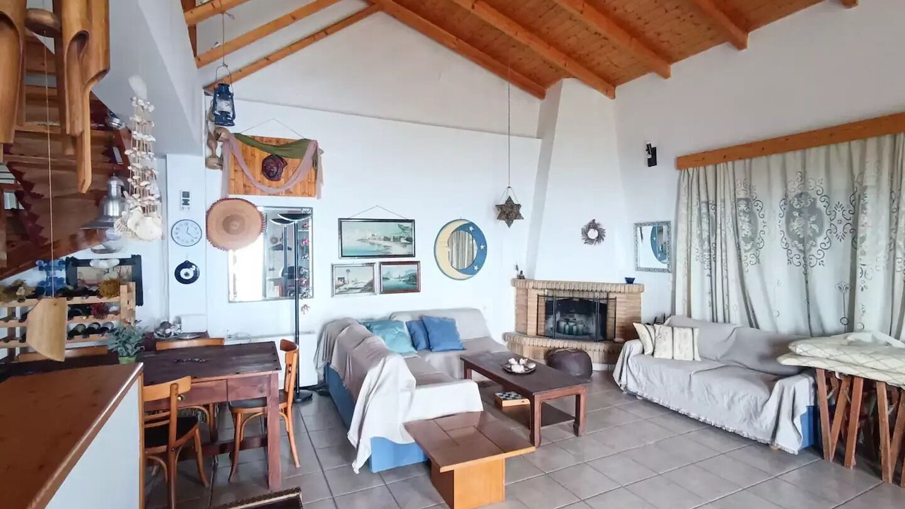 Photo of Livingroom in Kalamitsi
