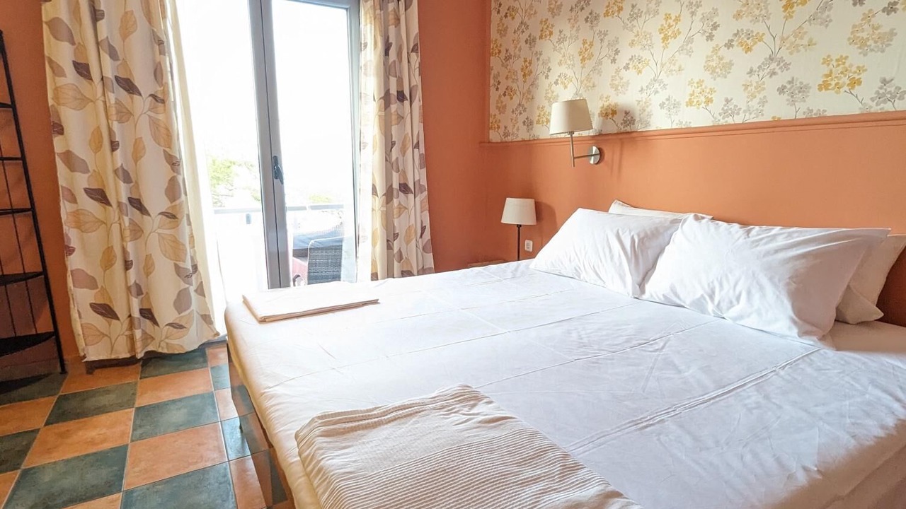 Photo of Bedroom in Kamena Vourla