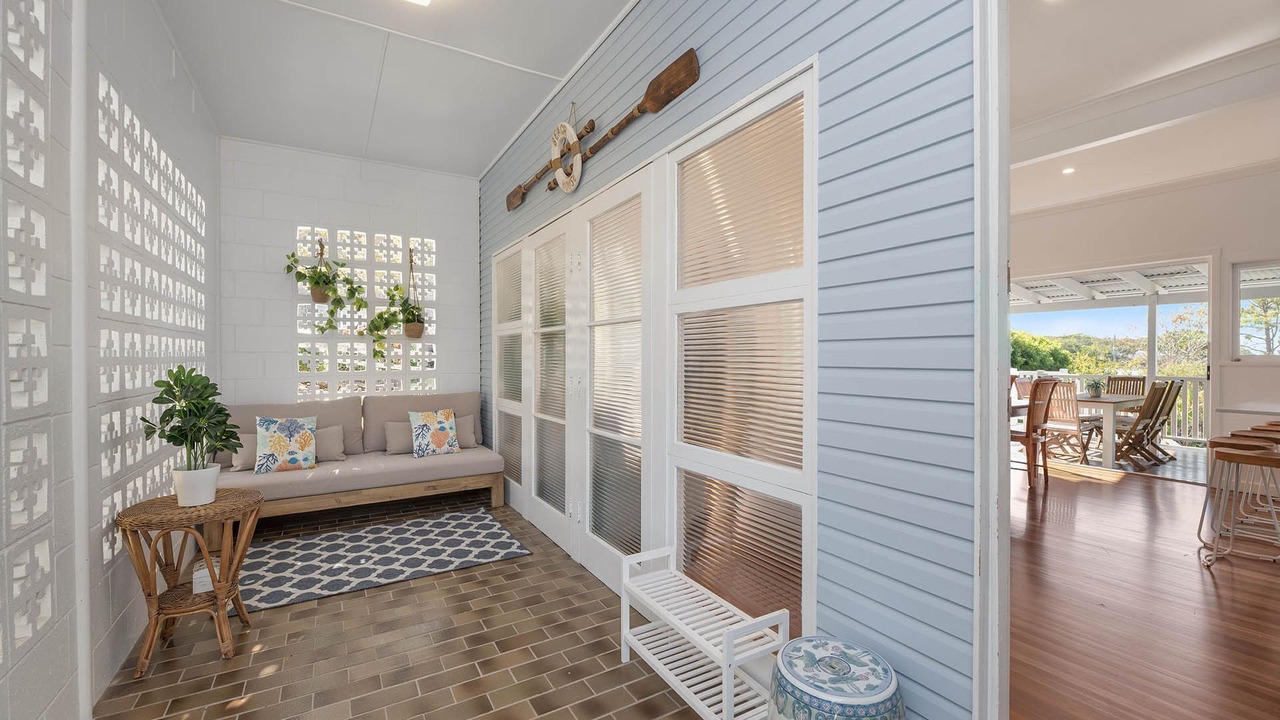 Photo of Livingroom in Moffat Beach