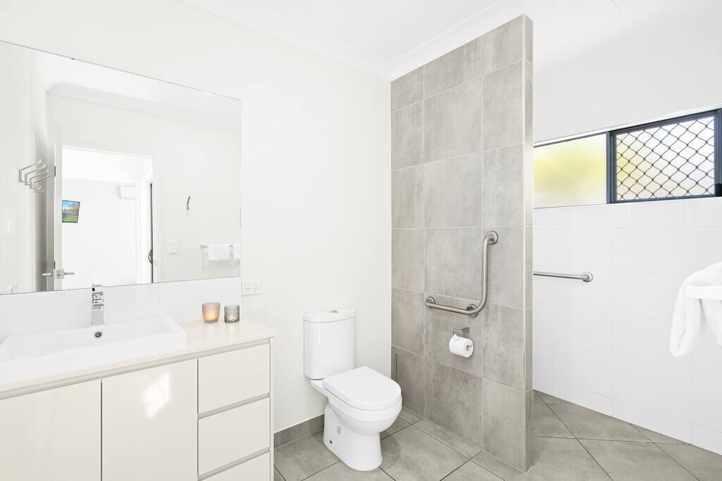 Photo of Bathroom in Trinity Beach