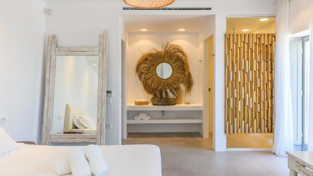 Photo of Bedroom in Ornos