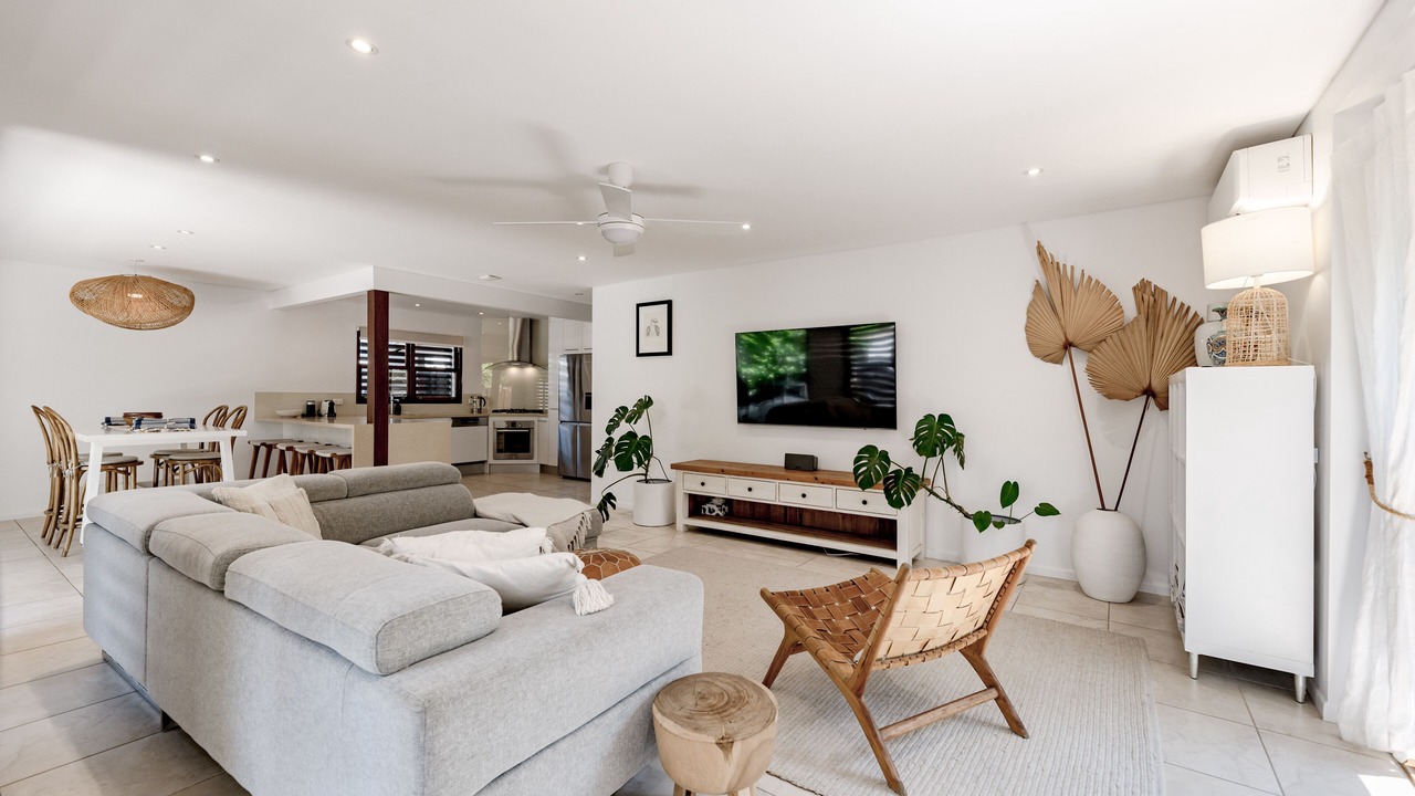 Photo of Livingroom in Sunshine Beach