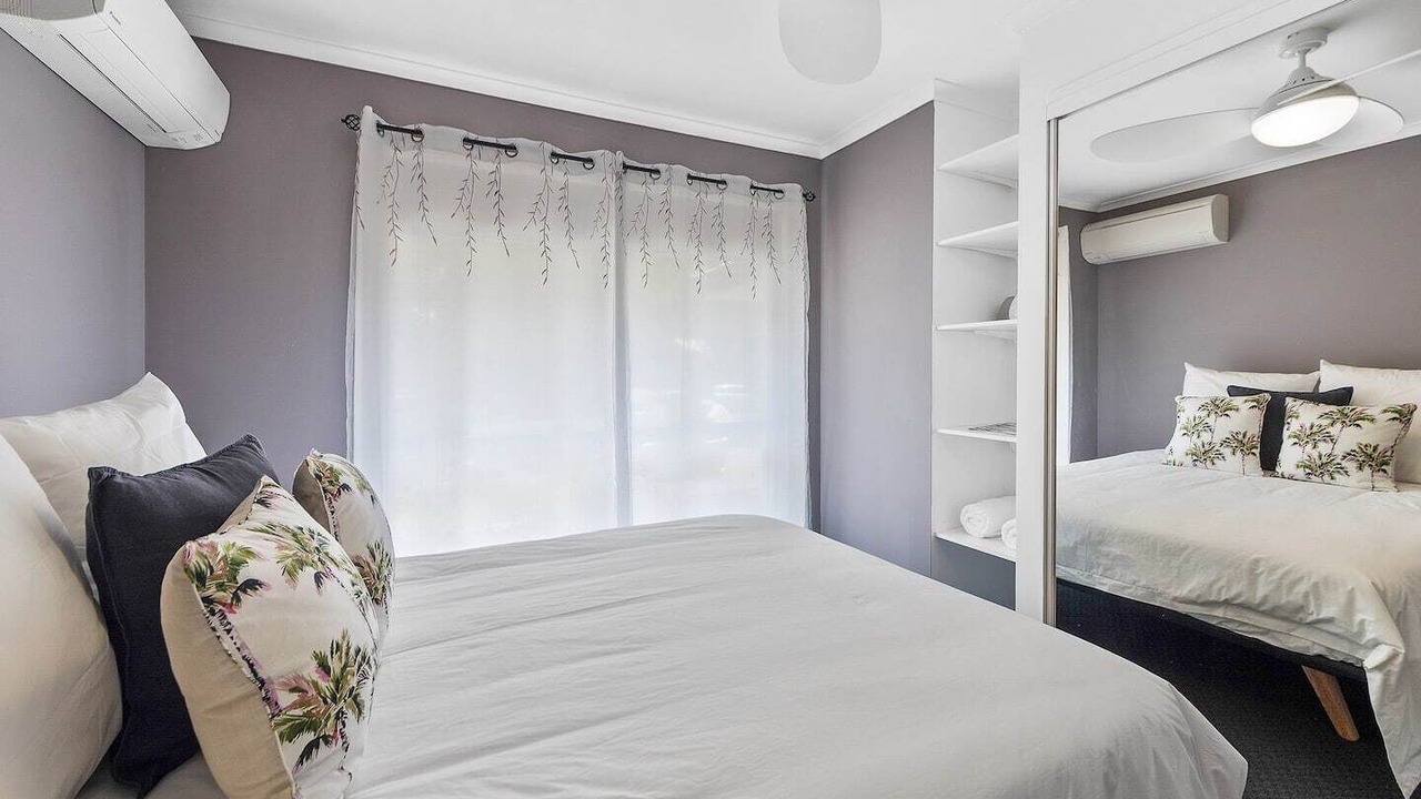 Photo of Bedroom in Castaways Beach