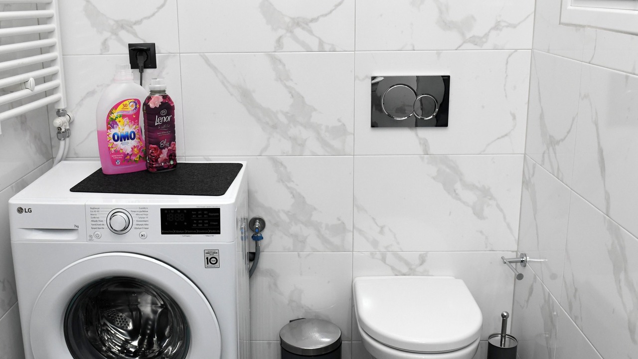 Photo of Bathroom in Ampelokipoi