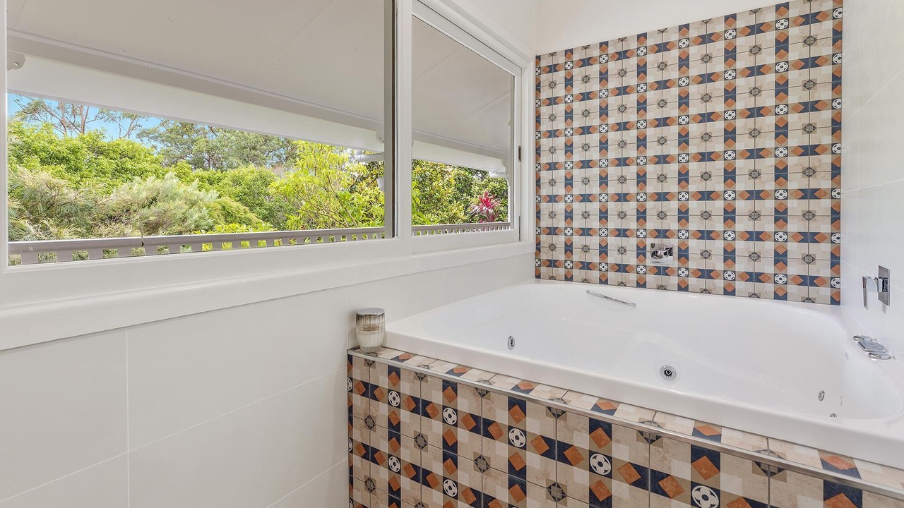 Photo of Bathroom in Mapleton