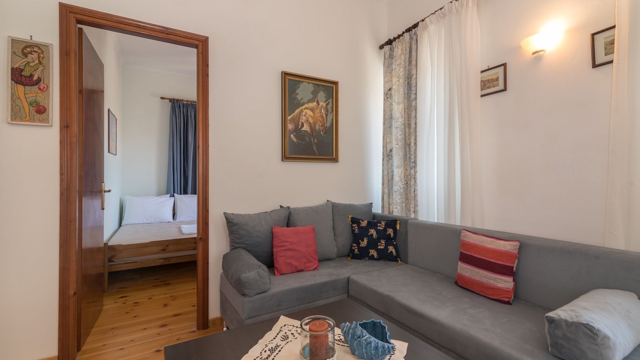Photo of Livingroom in Ano Volimes