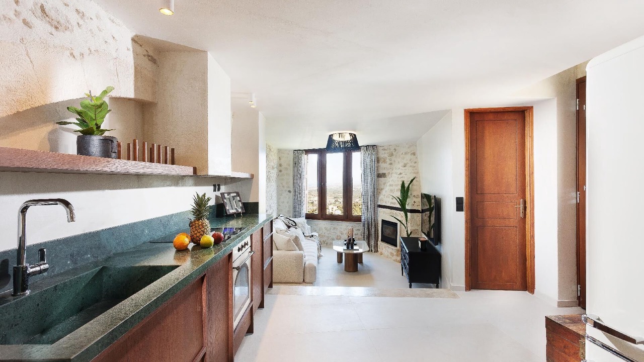 Photo of Kitchen in Maroulas