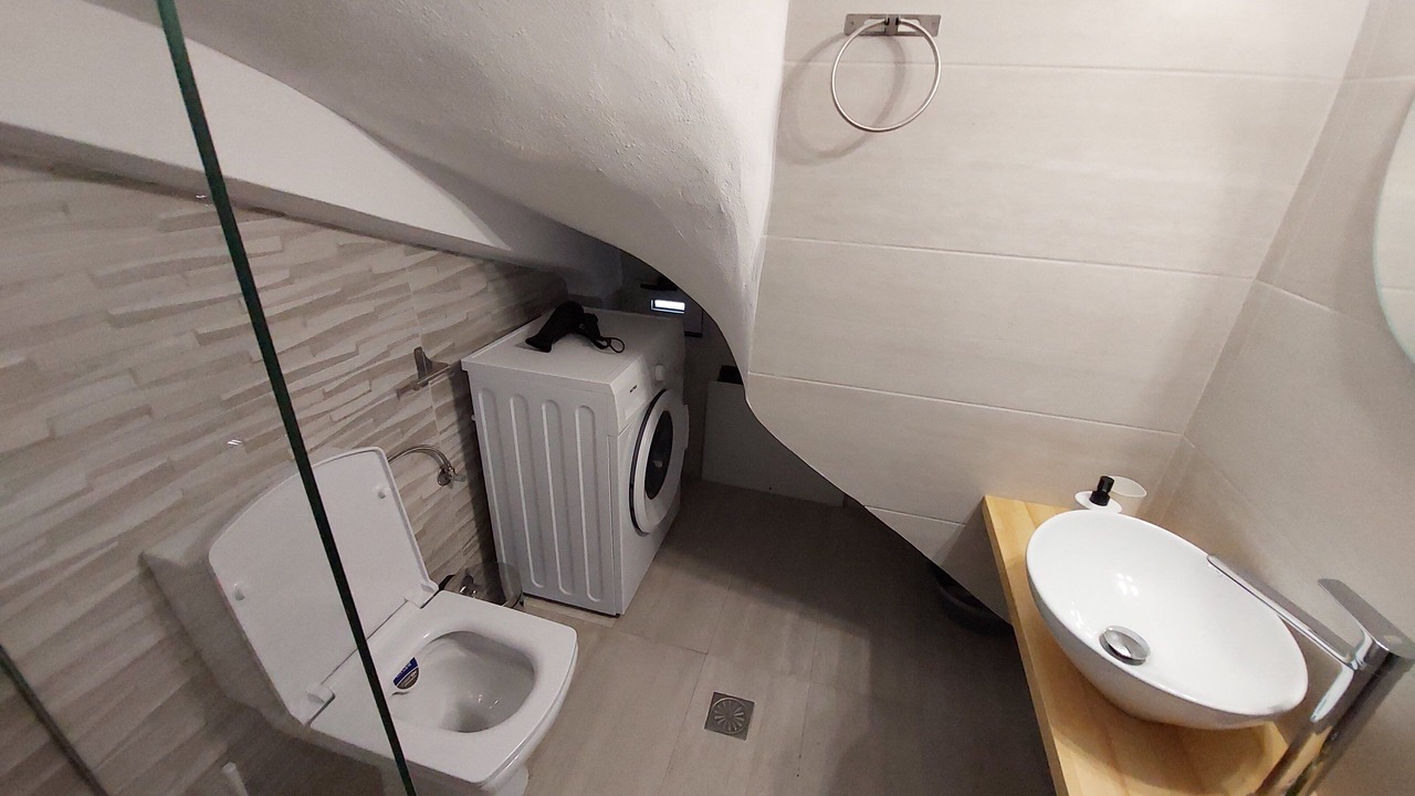 Photo of Bathroom in Kanali