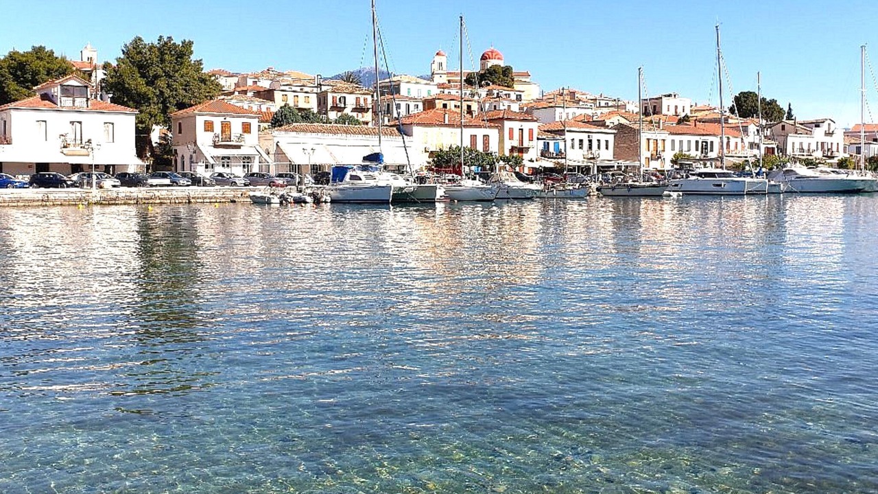 Photo of Others in Galaxidi