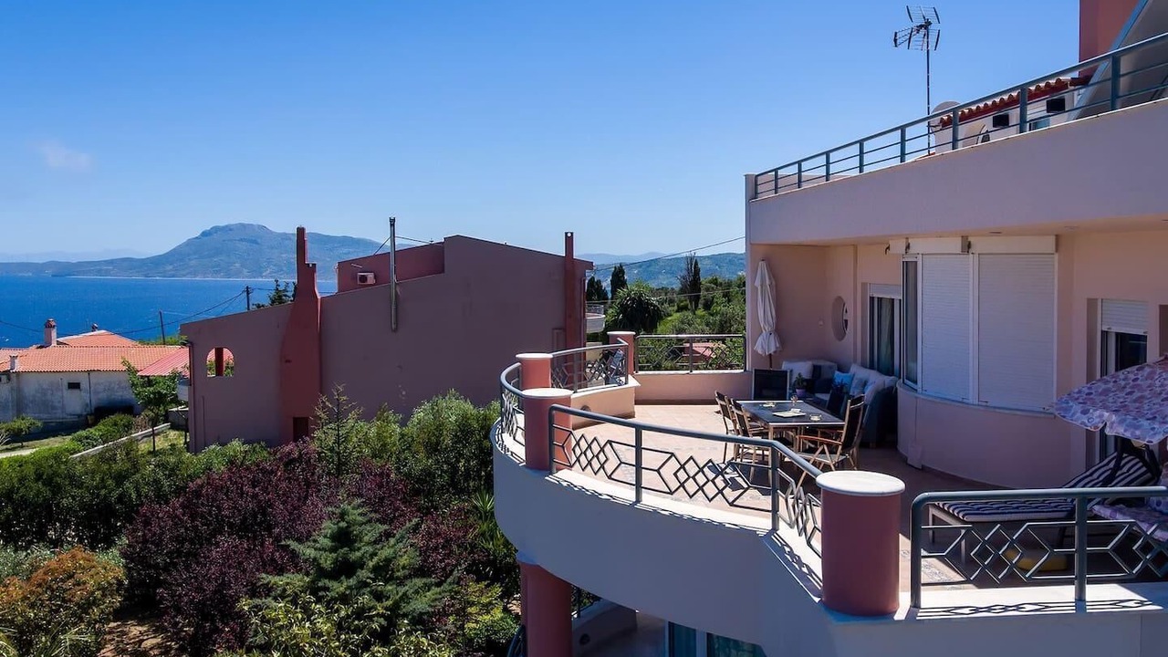 Photo of Patio Balcony in Sipiada