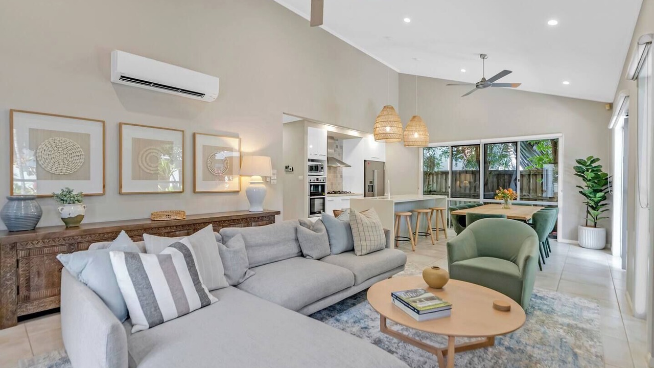 Photo of Livingroom in Palm Cove