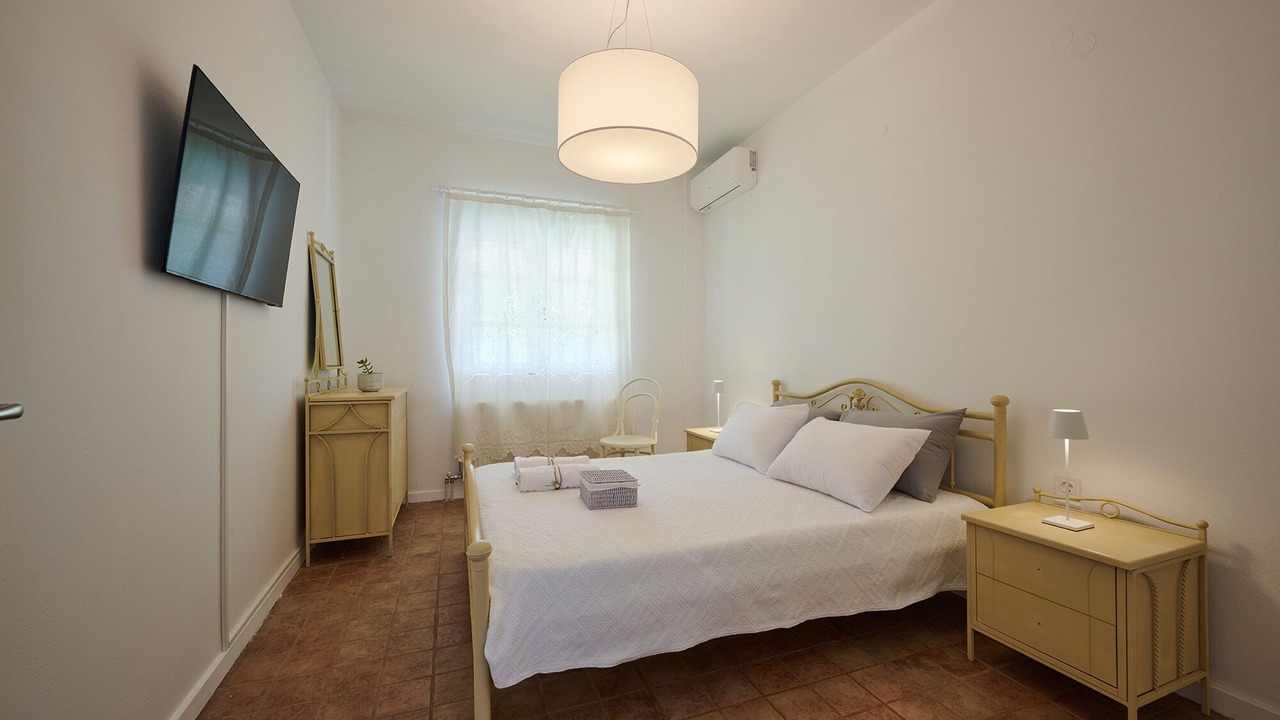 Photo of Bedroom in Almyropotamos