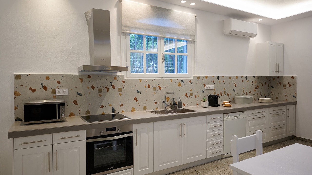Photo of Kitchen in Almyropotamos