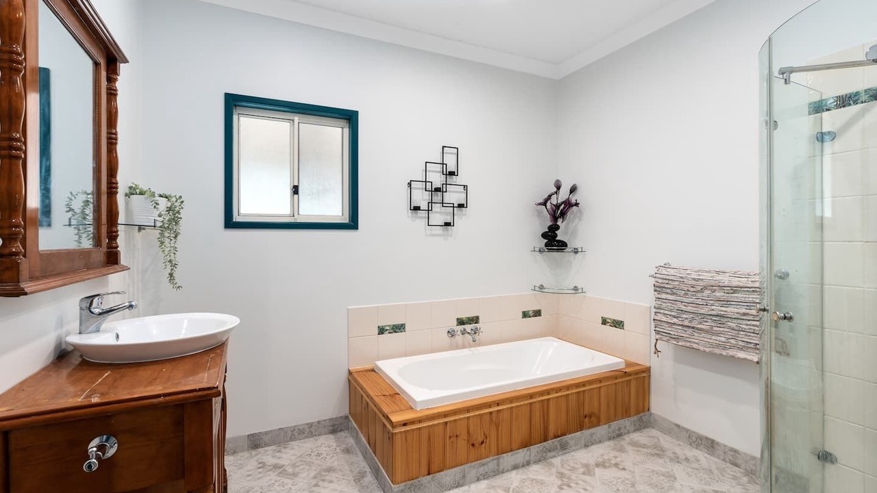 Photo of Bathroom in Greenbank
