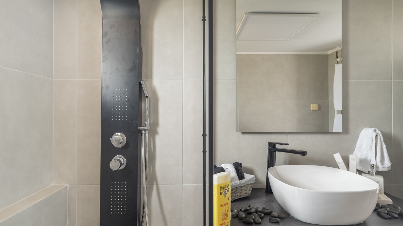 Photo of Bathroom in Marousi
