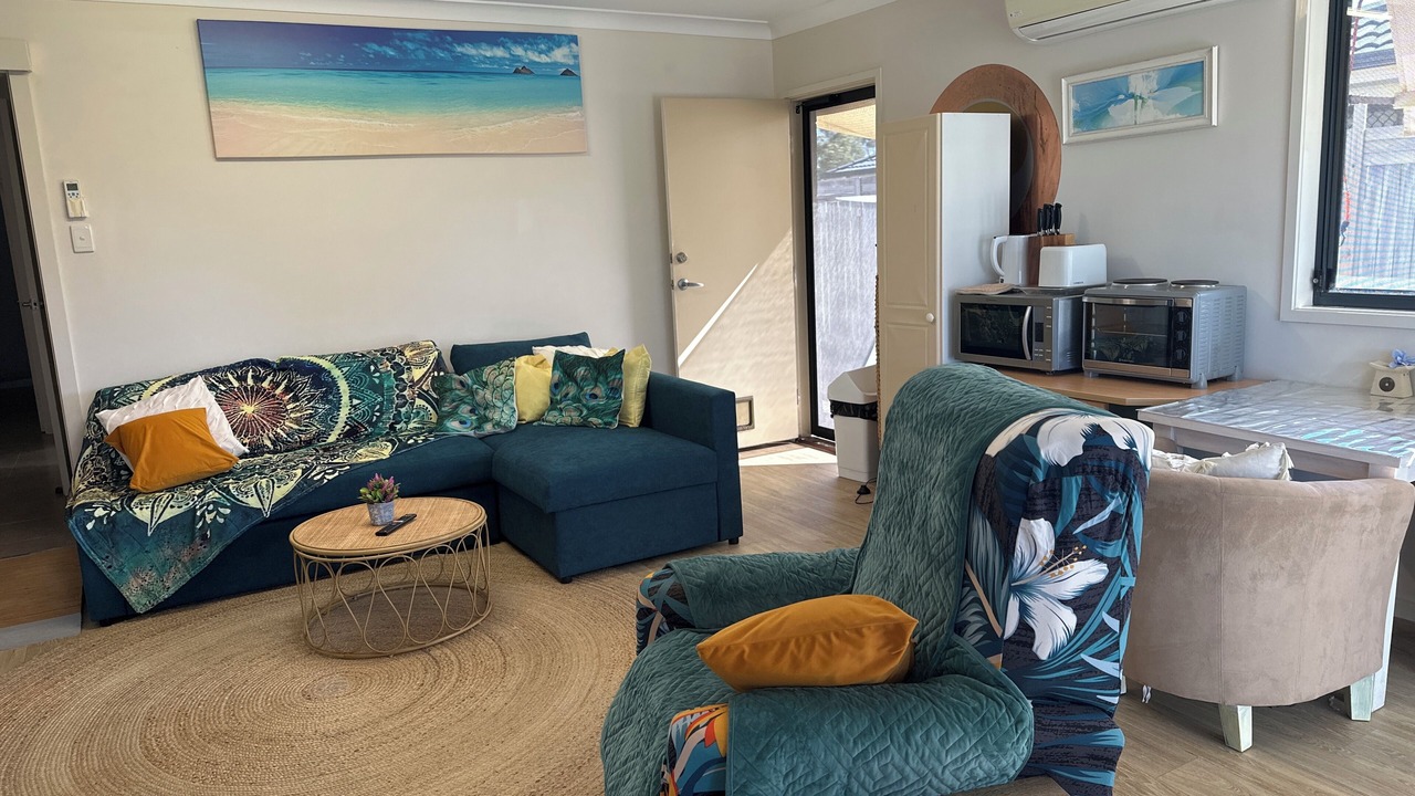 Photo of Livingroom in Eli Waters