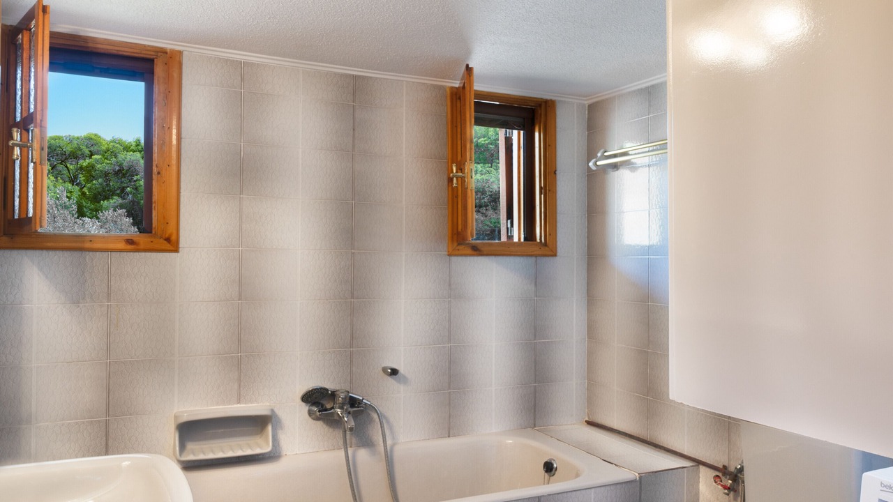Photo of Bathroom in Loutraki-Agioi Theodoroi
