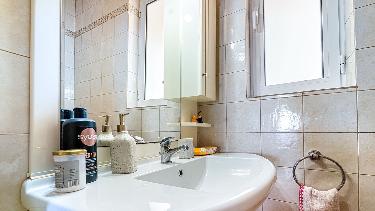 Photo of Bathroom in Katakali