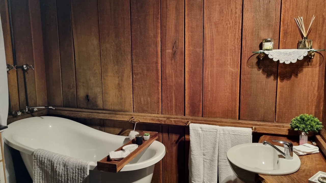 Photo of Bathroom in Innisplain
