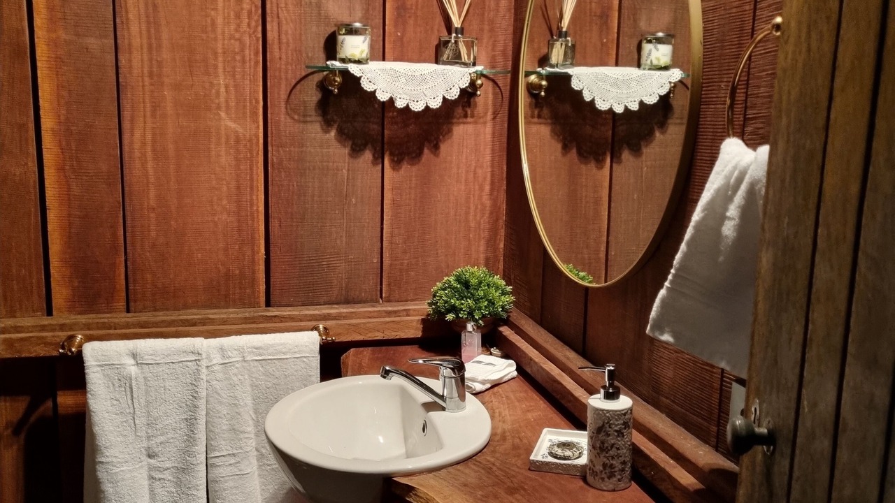 Photo of Bathroom in Innisplain