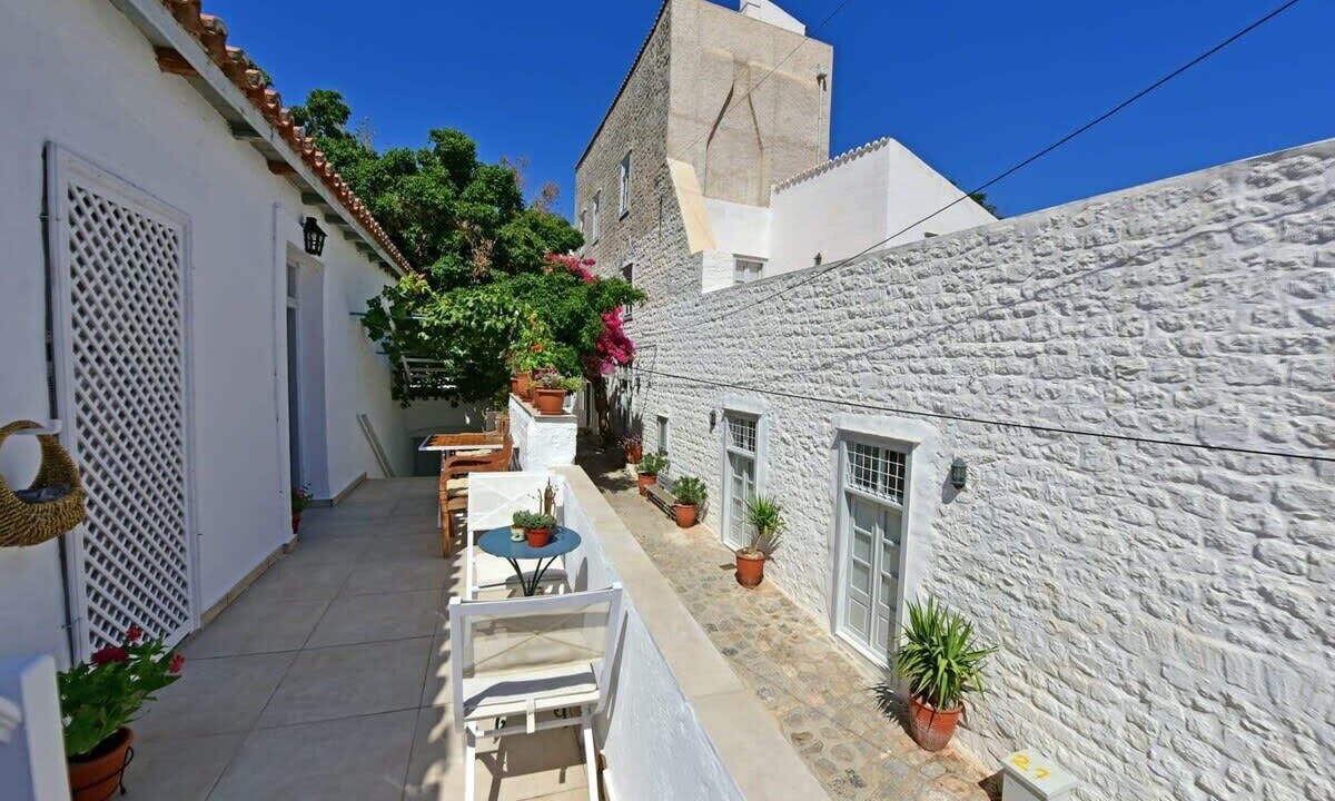 Photo of Outdoor in idhra