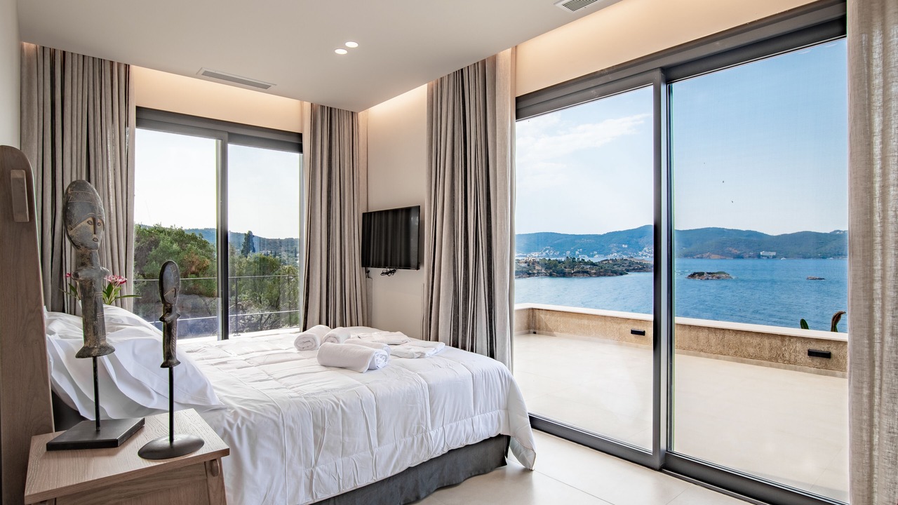 Photo of Bedroom in Troezen