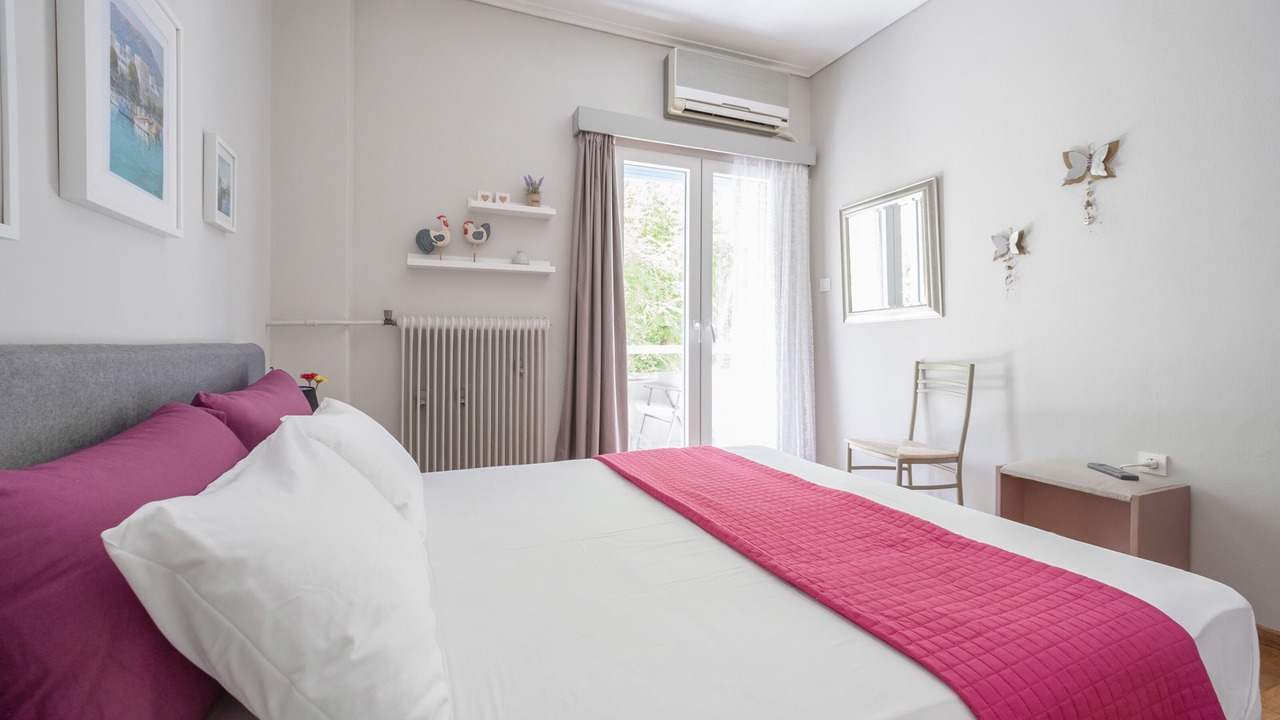 Photo of Bedroom in Neos Kosmos
